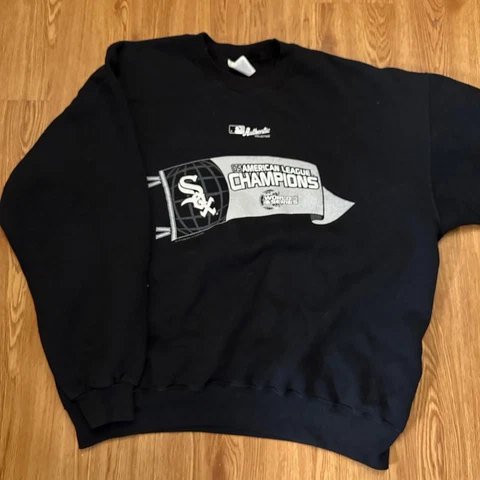 Chicago White Sox Baseball Majestic Black Sweater 2005 American Champs Size XL Cover