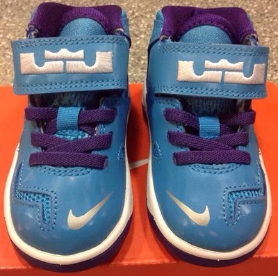 NIKE Lebron SOLDIER 7 Azul y Púrpura Talla 5c Bebé Niño Niño NIÑO O NIÑA ¡ENVÍO GRATUITO! Foto 1 de 4