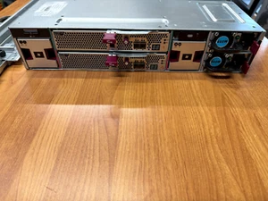 Boîtier de stockage HP D3700 QW967A 2x contrôleur SAS 12Go 2x bloc d'alimentation 25x600Go 10k - Photo 1/4