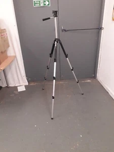 Vintage Access Model 400 Tripod used but all in good condition and works well - Picture 1 of 6