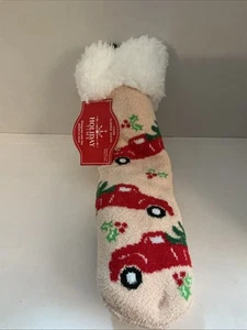 Womens Christmas Winter Red Truck / Tree LOW CUT SLIPPER SOCKS Size 4 to 10 - Picture 1 of 5