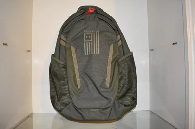 Mochila Under Armour Hustle 6.0 Freedom Marina OD Verde/Bayou 1387535 390 Nueva con Etiquetas Foto 1 de 4