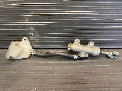 Suzuki Hayabusa GSX1300R 2006 freno trasero cilindro maestro #82523 Foto 1 de 4