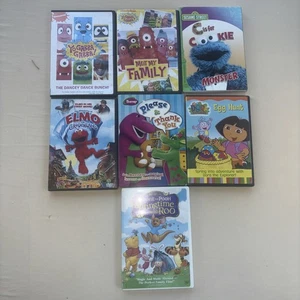 Yo Gabba Gabba Elmo Barney Dora Winnie DVDs Untested - Foto 1 di 3