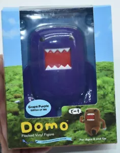 DOMO KUN Flocked LARGE Dark Horse Vinyl 8" GRAPE PURPLE RARE VHTF Figure Large - Picture 1 of 7