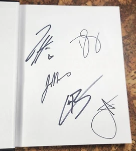 SIGNED Why Don’t We band IN THE LIMELIGHT hardcover with DJ near excellent - Picture 1 of 8