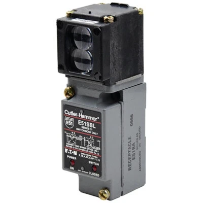 E51BLC1 Eaton/Cutler Hammer Through-Beam Photoelectric Sensor  -SA - Image 1 of 2