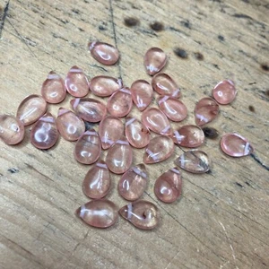 Pack of 30 ~ Cherry Quartz ~ 12 mm ~ Teardrop - Picture 1 of 3