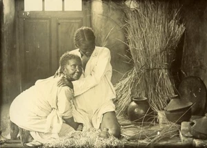 Madagascar Malagasy Childbirth Nurse Old Photo Ramahandry 1910' - Picture 1 of 3