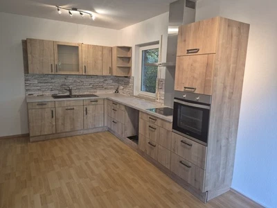 Einbauküche Mit Constructa Induktionskochfeld , ohne Geschirrspüler - Bild 1 von 4