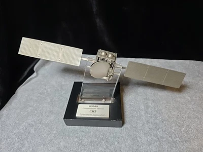 Vintage GTE GSTAR Spacenet Satellite Communications Desktop Model Trophy Rare! - Image 1 of 4
