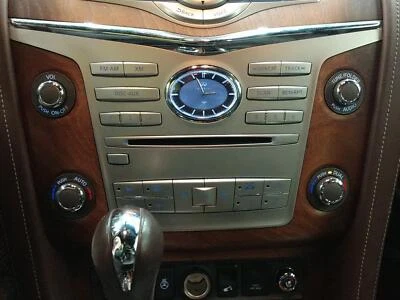 Radio OEM para panel de control de temperatura de radio Infiniti QX80 Foto 1 de 4