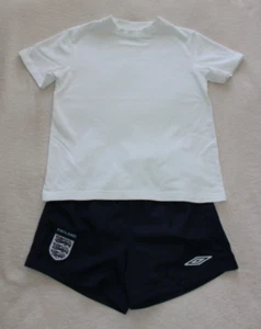 Boys PE Sports Kit-Umbro Navy England Shorts age 6-7 TU White T Shirt age 5-6 yr - Picture 1 of 10