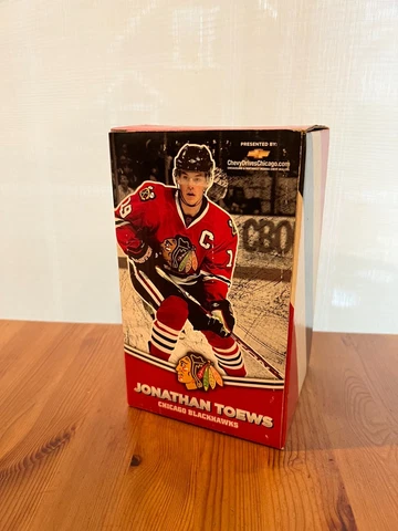 Chicago Blackhawks Jonathan Toews  SGA  Bobblehead NIB 2010 Cover