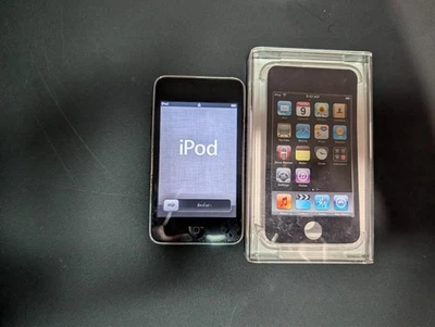 Apple iPod touch 2nd Gen (MC008LL/A) 32GB – With Original Box - Image 1 of 4