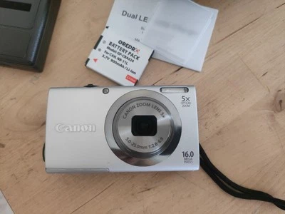 Canon PowerShot A2300 HD 16MP Fotocamera Digitale Compatta Argento COME NUOVA - Immagine 1 di 4