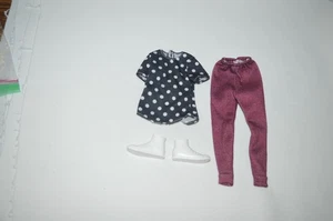 KEN FASHIONISTAS - BLACK SHIRT WITH WHITE POKA DOTS , BURGUNDY PANTS WHITE SHOES - Picture 1 of 3