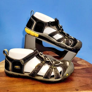 KEEN Hiking Sandal CNX Waterproof Black Yellow Men/Youth Size 7 - Picture 1 of 8