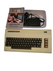 Computadora Commodore VIC 20, enciende/ende - Imagen 1 de 4