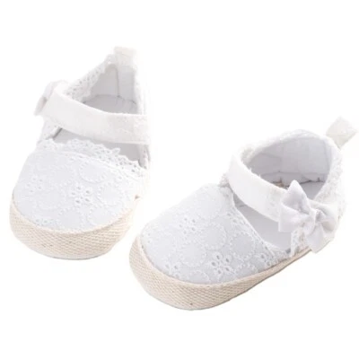 NUEVO CON ETIQUETAS DULCE BEBÉ NIÑA 0-6 meses ROSA o BLANCO OJALES MARY JANE tela suave ZAPATOS Foto 1 de 4
