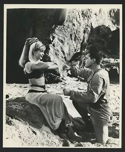 1966 I DREAM OF JEANNIE Iconic Television Show Vintage Studio Photo - Picture 1 of 2