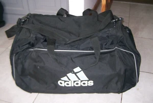 LARGE BLACK ADIDAS SPORTS/GYM BAG - Picture 1 of 4