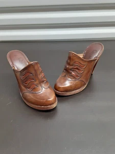 Vintage QualiCraft Brown Leather Wooden Heels Platform Clogs Mules Buckle 5 B - Picture 1 of 6
