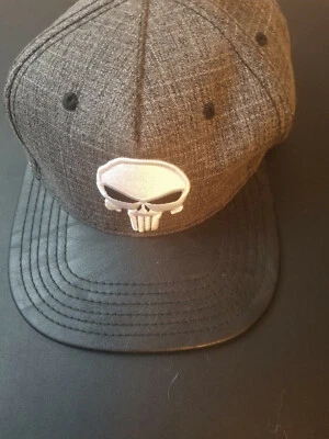 Gorra/Marvel Punisher SnapBack Sombrero/Gris Oscuro/Negro Imitación Cuero Ala Foto 1 de 4