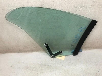 06-13 VOLVO C70 CONJUNTO CRISTAL CUARTO LADO CONDUCTOR TRASERO IZQUIERDO, LOTE OEM3280 Foto 1 de 4