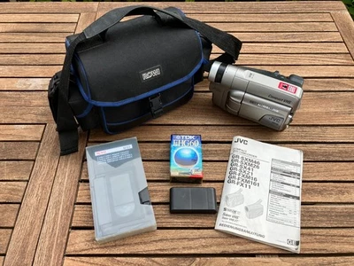 JVC GR-FXM16EG COMPACT VHS CAMCORDER  - gebraucht - ungetestet - Bild 1 von 4