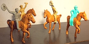 1960s Large 3.25" Tall Soft Plastic Horses, Cowboy Rodeo Riders, Toy Soldiers - Picture 1 of 6