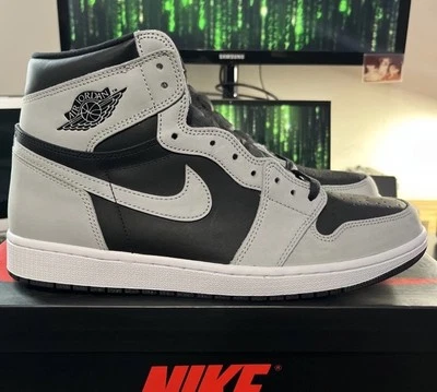 Nike Air Jordan 1 Retro OG High Shadow 2.0 Masculino Tamanho 13 555088-035 3 4 10 5 - Imagem 1 de 4