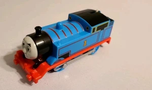 2013 Gullane Mattel Trackmaster THOMAS Train Motorized Engine WORKING /w/Battery - Picture 1 of 7