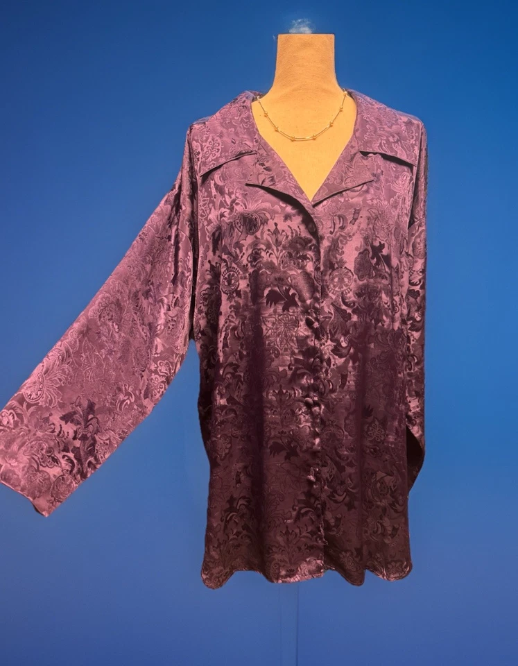 Camisola de cetim vintage Victoria’s Secret etiqueta dourada M/L roxa jacquard lounge - Imagem 1 de 4