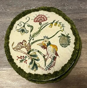 Vintage Crewel Embroidery Bird Floral Throw Pillow Ivory Green Border Boho Artsy - Picture 1 of 10