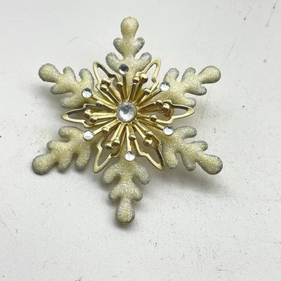Broche Copo de Nieve Dorado con Brillo Blanco y Estrás Fiesta Invierno Prendedor Foto 1 de 3