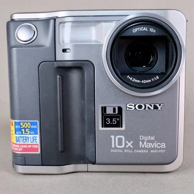 Sony Digital Camera Mavica MVC-FD7 0.3MP Silver Tested Bundle W Usb Fdd Drive - Image 1 of 4