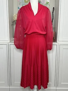 1970s Magenta Midi Dress V-neck Polyester Chiffon Sleeves Chevron Pleats Medium - Picture 1 of 7