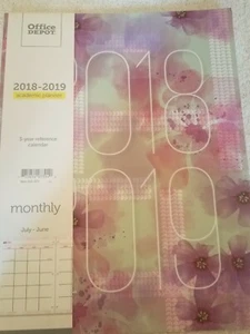 office Depot 2018-2019 academic planner monthly - Picture 1 of 3