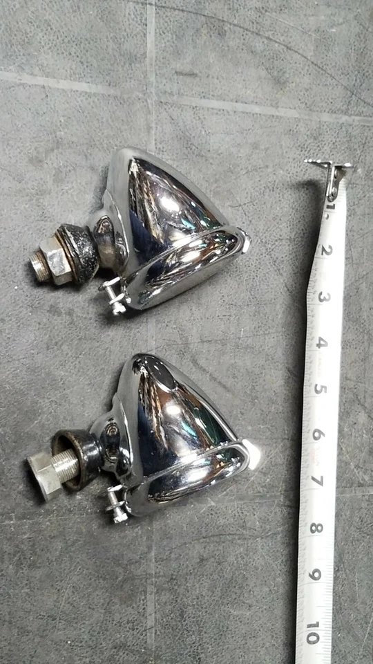 Fender lights Rolls-Royce Phantom  Bugatti  Bentley Lagonda  - Image 1 of 4