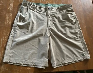 Free Fly - Chino Shorts Mens SZ 34 Light Gray Khaki EUC Nice! - Picture 1 of 5