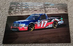 PÓSTER BRILLANTE DONNY SCHATZ #17 PEQUEÑO CAMIÓN GIGANTE EN PISTA EN KNOXVILLE 13X19 - Imagen 1 de 1