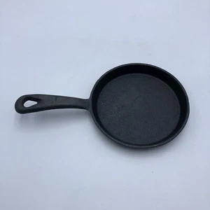 Miniature Cast Iron Skillet Pan - Picture 1 of 4