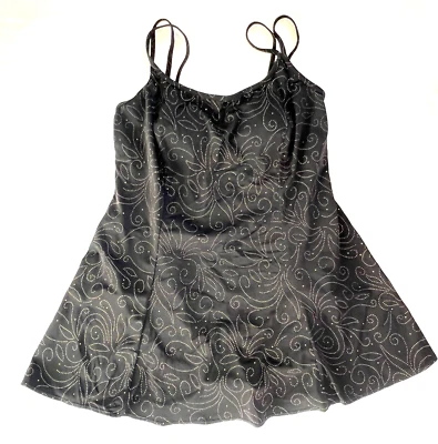 Traje de baño con falda Robby Len Swimfashions talla 14 negro con remolinos de cuentas plateadas Foto 1 de 4