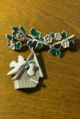 Broche Esmalte Danecraft Floral Birdhouse, Esmalte Pájaros De Colección Foto 1 de 4