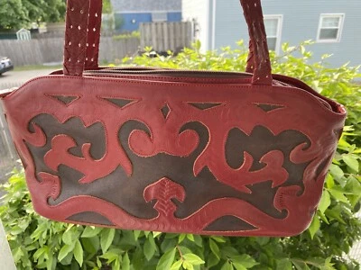 Leaders In Leather Shoulder Bag Tooled Cut Out - Image 1 of 4