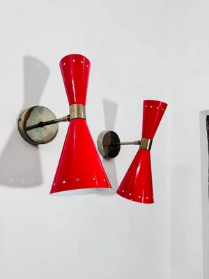 Aplique de pared de latón rojo: luz de lectura italiana Stilnovo de mediados de siglo regalo de Navidad Foto 1 de 4