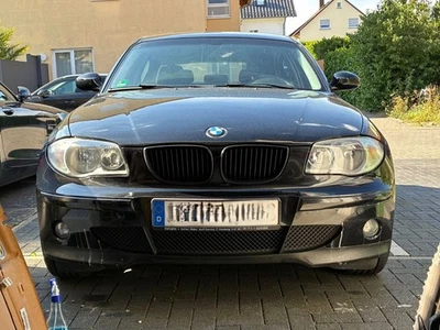 BMW 116i 1er | Benzin | TÜV neu | Scheckheftgepflegt | Top Zustand | Alufelgen - Bild 1 von 4