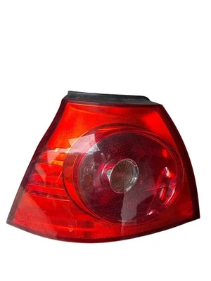 VW Golf V 5 Luz Trasera Izquierda Exterior 4VFX13405AA - Imagen 1 de 3