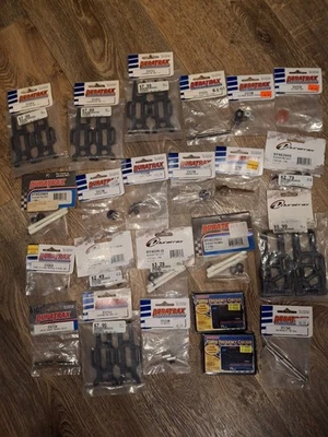 Duratrax 23 Nos items Parts Lot Vintage Nitro rc car Fast Shipping - Image 1 of 4